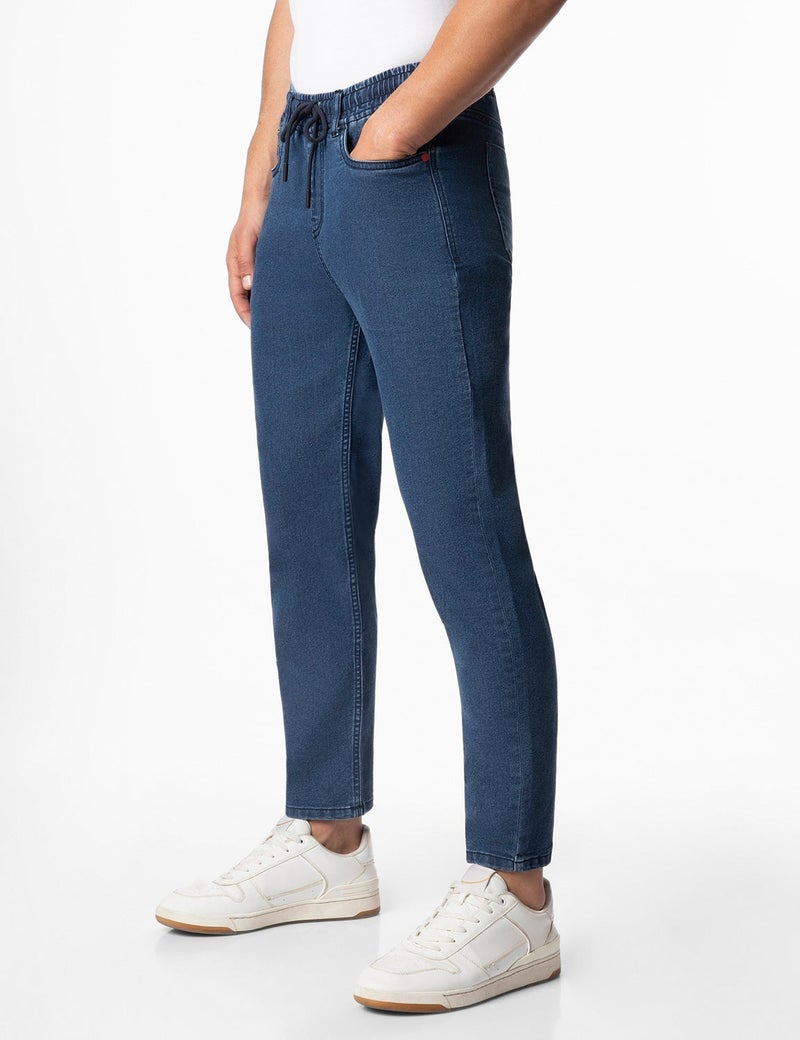 inkd جينز رياضي للرجال - متوسط الارتفاع | مزيج القطن | قماش قابل للتمدد| حزام الخصر المطاطي | تصميم كلاسيك 5 بوكيتيب | جينز للرجال - Image 4